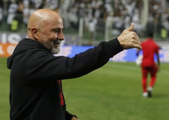 O técnico Sampaoli publicou uma nota de agradecimento em suas redes sociais - Foto: Reprodução/ Instagram @sampaolioficial