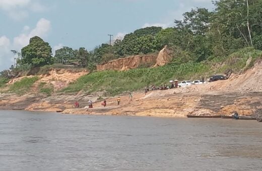 Seca no rio Solimões - Foto: Reprodução/WhatsApp