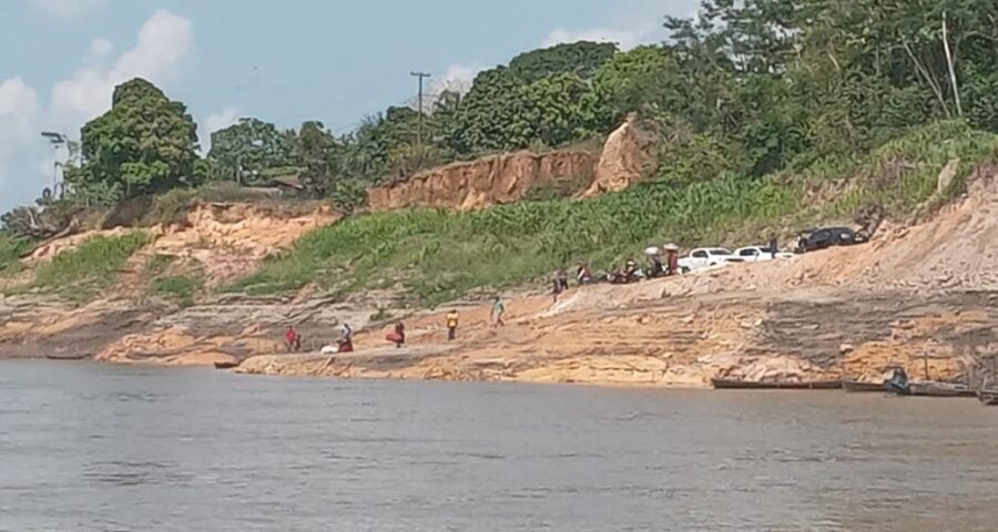 Seca no rio Solimões - Foto: Reprodução/WhatsApp