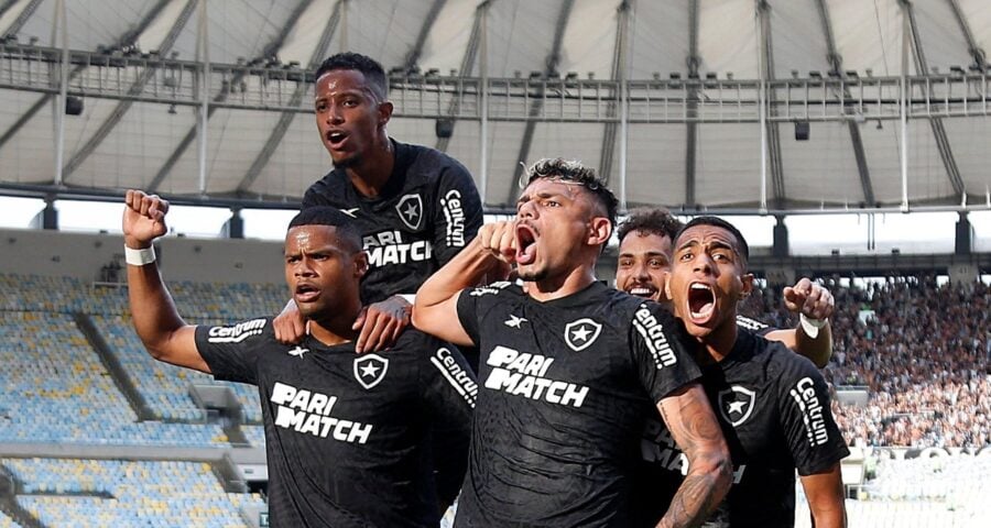 Com vitória, time fica mais perto do título - Foto: Reprodução/X @botafogo