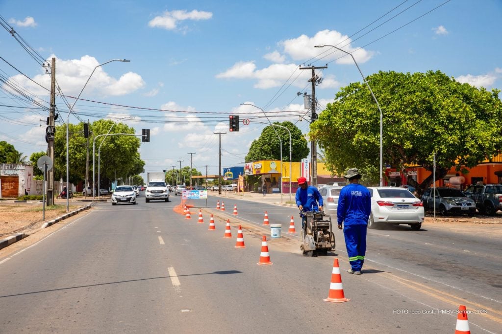 Condutores devem tomar cuidado ao trafegar na via - Foto: Semuc/PMBV