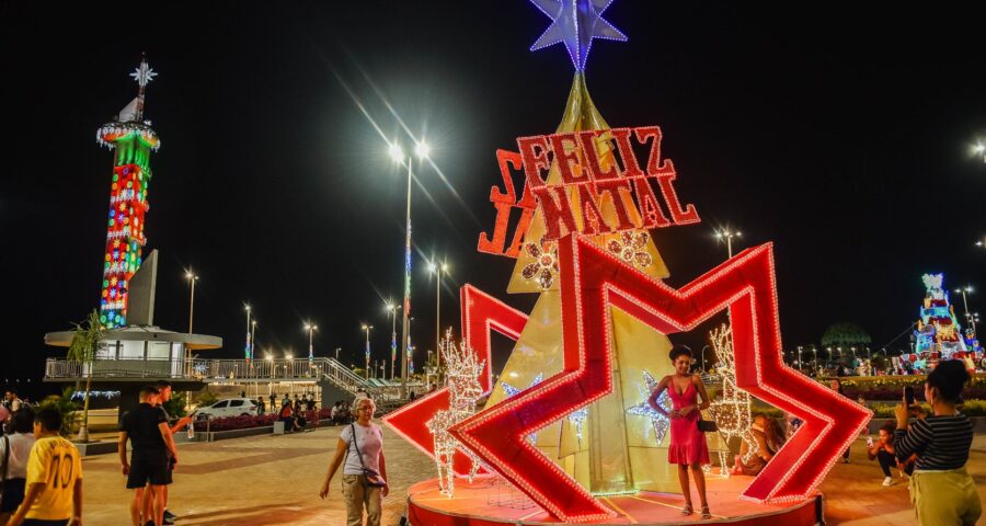 Acendimento das luzes no parque do Rio Branco - Foto: PMBV