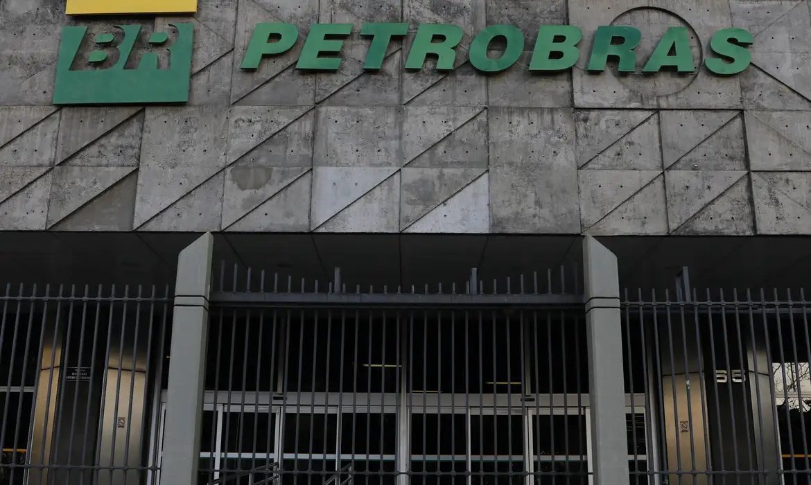A Petrobras projeta atingir em cinco anos a produção de 3,2 milhões de barris