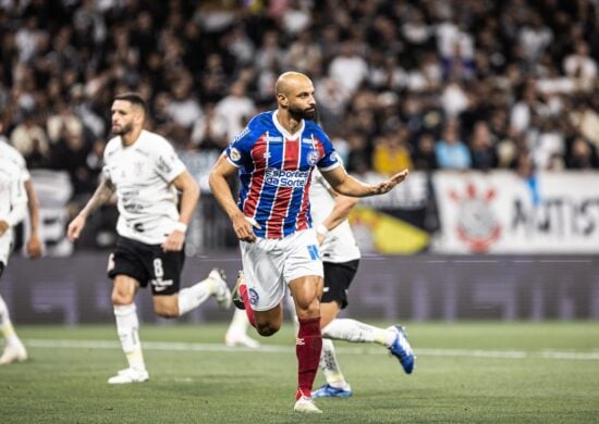 Thaciano, do Bahia, comemora seu gol na partida contra o Corinthians - Foto: Abner Dourado/AGIF - Agência de Fotografia/Estadão Conteúdo