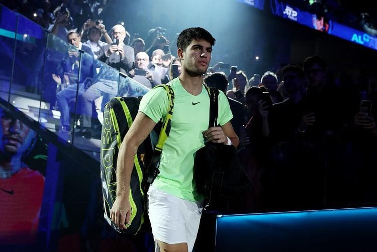 Alcaraz enfrenta Djokovic nas semifinais do ATP Finals - Foto: Reprodução/Instagram @carlitosalcarazz