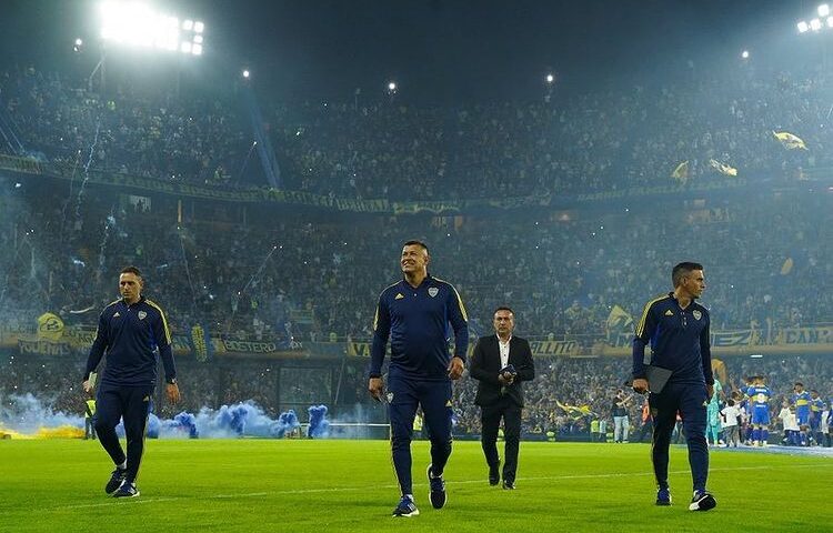 Jorge Almirón e sua comissão técnica pedem demissão e não são mais treinadores do Boca Juniors - Foto: Reprodução/Instagram @jorgealmironoficial