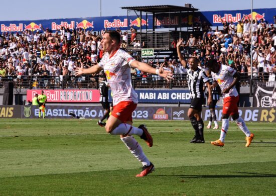 Botafogo vira no 1º tempo, mas cede empate ao Red Bull Bragantino