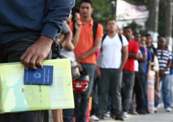 Brasil tem 1,8 milhão de pessoas desempregadas há 2 anos ou mais, mostra IBGE