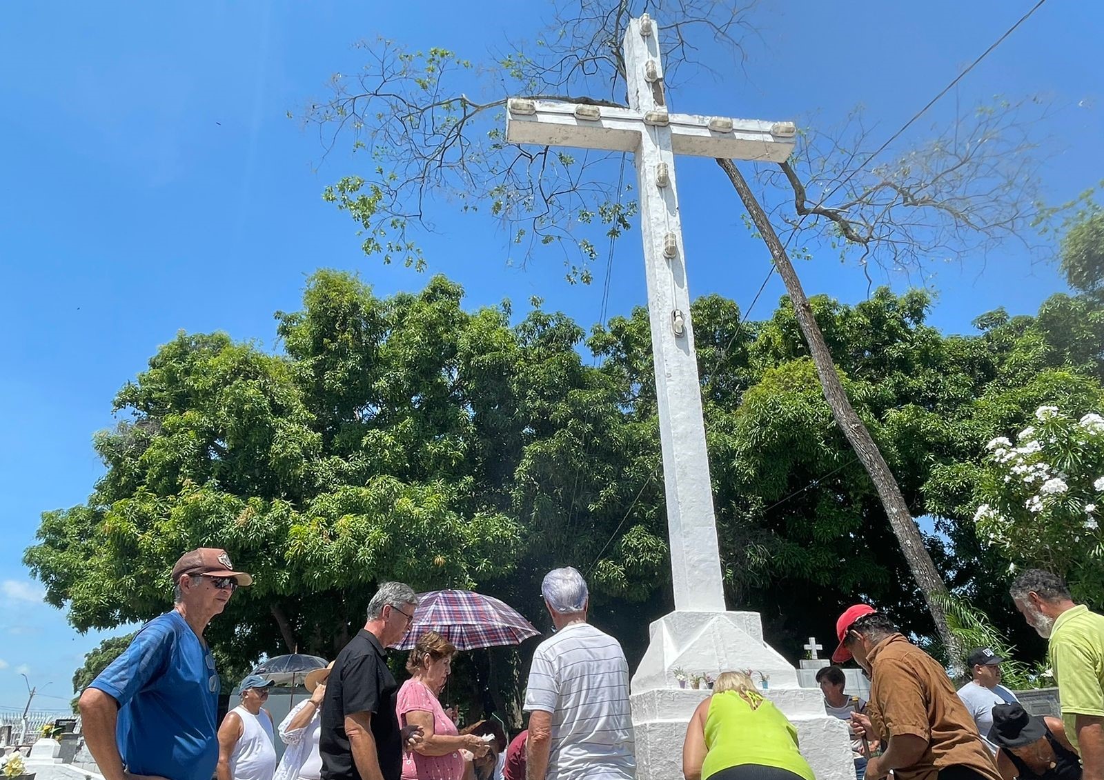 Dia de Finados: cemitérios de Rio Branco devem receber 50 mil visitantes