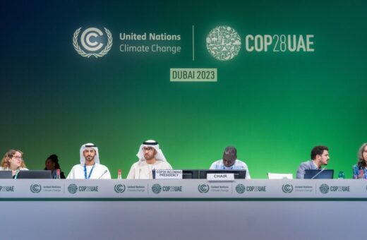 COP28 inicia com anúncio de fundo de R$ 2 bilhões contra desastres climáticos