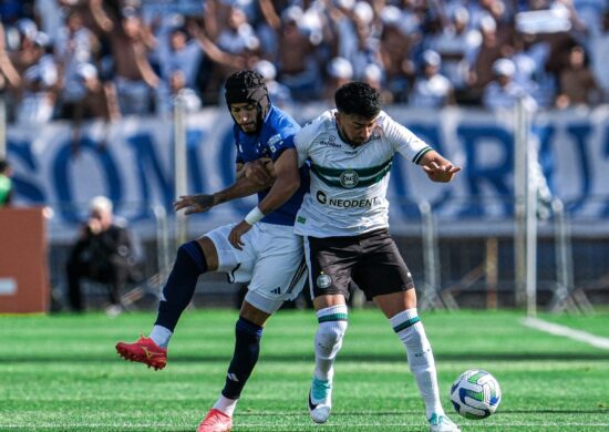 Coritiba e Cruzeiro em campo - Foto: Gabriel Thá/Coritiba