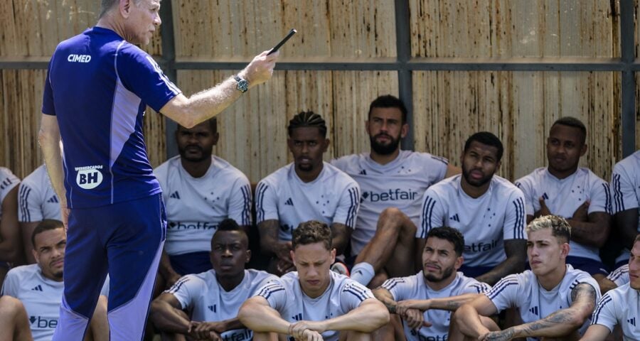 Paulo Autuori pede do Cruzeiro competência do elenco - Foto: Reprodução/ X @Cruzeiro