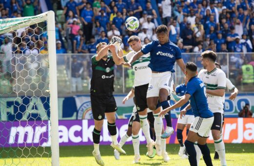 STJD solicitou liminar para que Cruzeiro e Coritiba joguem com portões fechados nos próximos jogos do Brasileirão - Foto: Reprodução/Staff Images / Cruzeiro