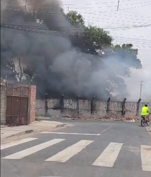 Incêndio no bairro Araceli Souto Maior, zona oeste de Boa Vista - Foto: Reprodução/WhatsApp