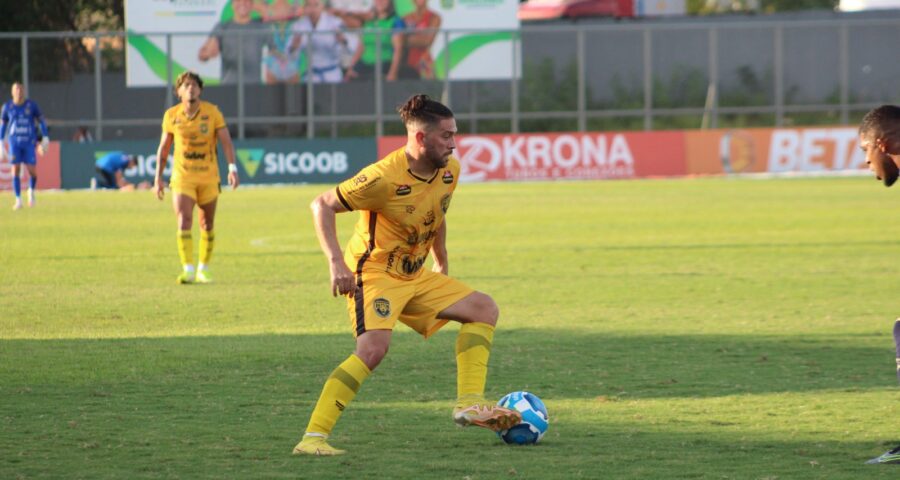 Jogador argentino Diego Torres renova contrato com o Amazonas FC - Foto: Divulgação/Jadison Sampaio/AMFC (1)