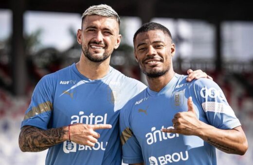 Arrascaeta e De la Cruz, além de Varela, estão servindo a Seleção Uruguaia - Foto: Reprodução / Instagram AUF