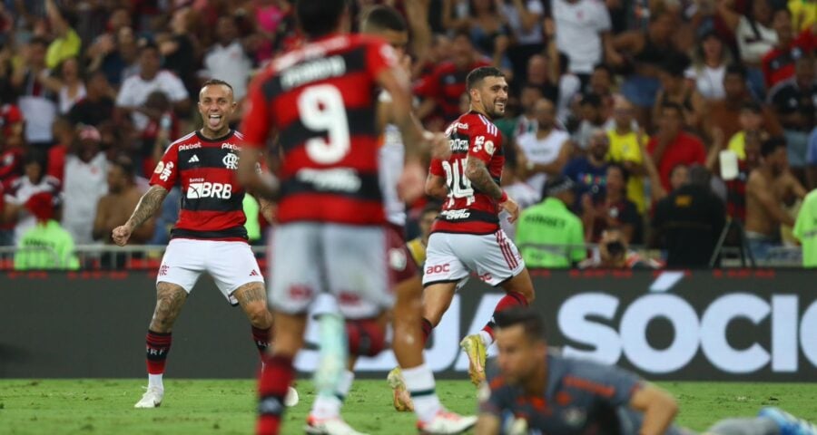 Arrascaeta comemora gol marcado contra o Fluminense - Foto: Reprodução/Gilvan de Souza / CRF