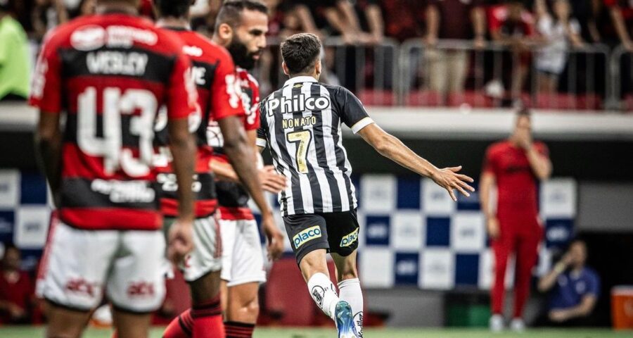 Flamengo perde de virada para o Santos nesta quarta-feira (1º) - Foto: Reprodução/Raul Baretta / Santos FC