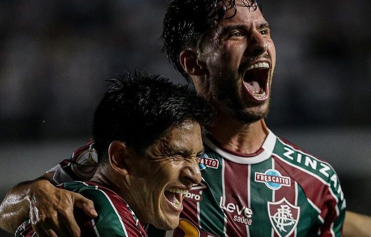 Fluminense vence o Santos por 3 a 0. Santos chega na terceira partida sem vencer - Foto: Reprodução/X @FluminenseFC