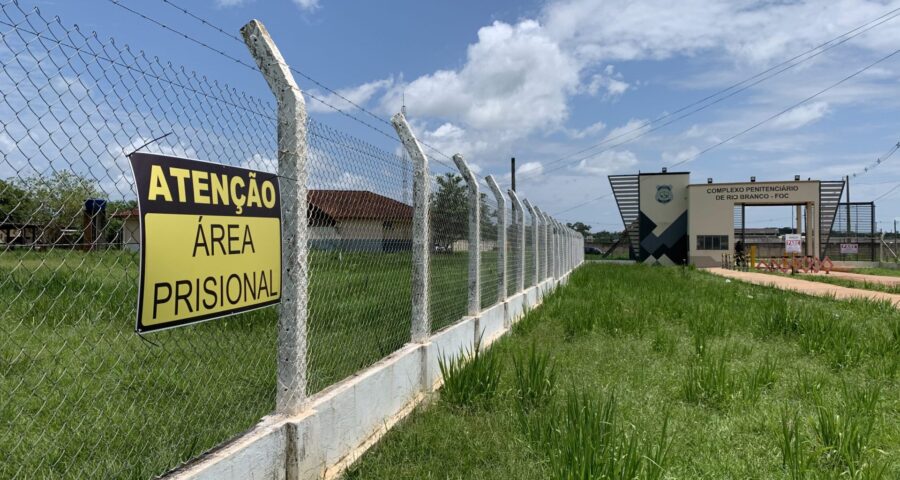 Presos furam cela e escapam de presídio em Rio Branco; 6 estão foragidos