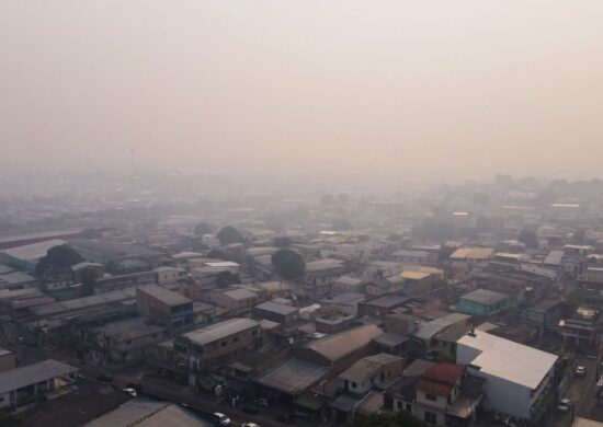 Apesar da fumaca que encobre Manaus, a previsao do tempo é de chuvas isoladas em Manaus- Foto: Artur Gomes