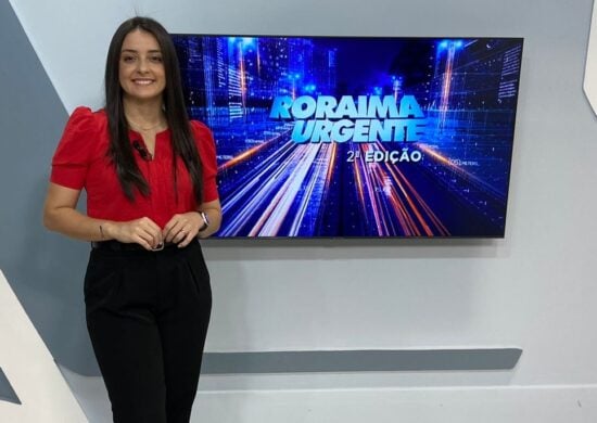 O jornal Roraima Urgente 2ª Edição é apresentado por Jussara Beserra – Foto: Reprodução/Band Roraima