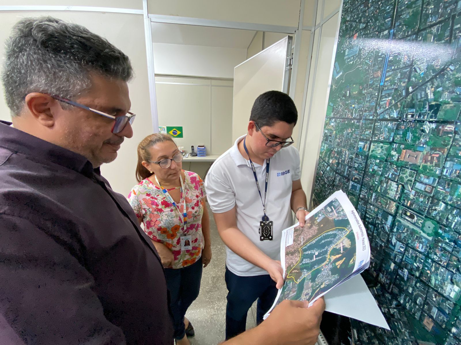 Levantamento de novos 'aglomerados' em Manaus é realizado pelo IBGE