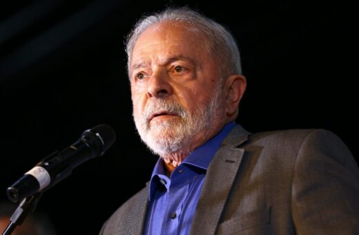 Lula pretende criar uma poupança para estudantes do Ensino Médio que podem sacar o valor quando terminarem os estudos -Foto: Marcelo Camargo/Agência Brasil