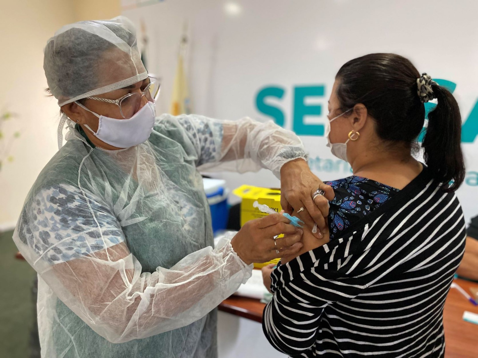 Manaus terá nove unidades de vacinação contra Covid-19 neste sábado, 25