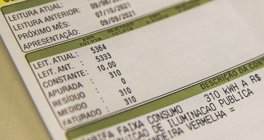 PL quer proibir conta de água e luz baseada em média de consumo anterior no AM