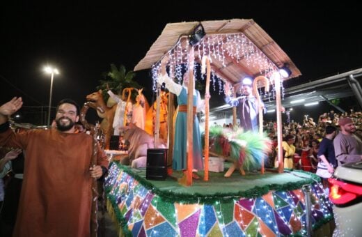 Parada Natalina' no parque Amazonino Mendes, em Manaus- Foto: Valdo Leão / Semcom