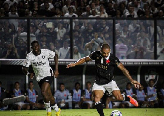 Paulo Henrique faz fila e marca o gol que deu a vitória ao Vasco - Foto: Leandro Amorim : Vasco da Gama