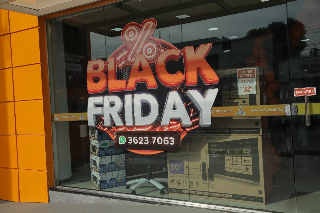 Shoppings de boa vista usam estratégias para atrair clientes na Black Friday