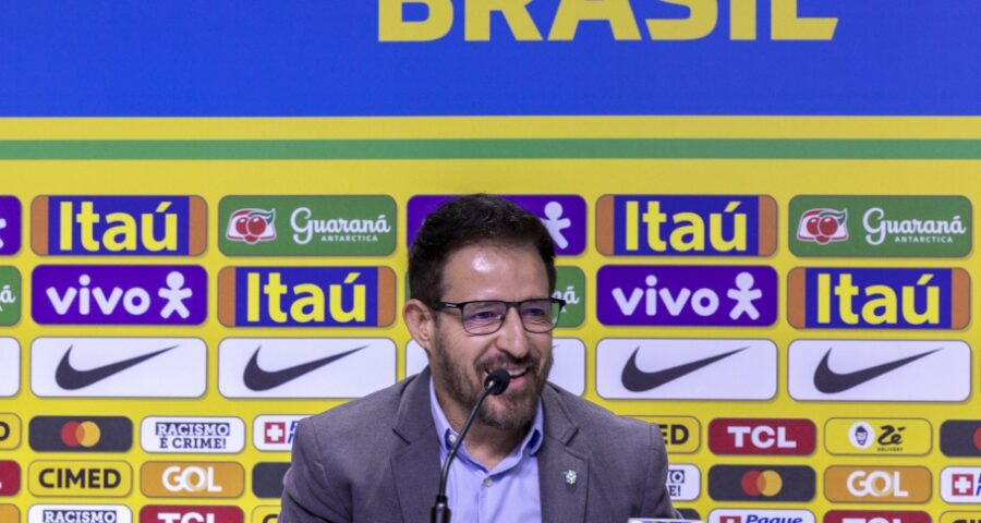 Lista de convocados é assinada por Ramon Menezes - Foto: Reprodução/X @CBF_Futebol