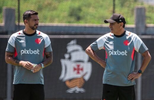 Ramón Díaz foca nas bolas paradas para enfrentar o América-MG