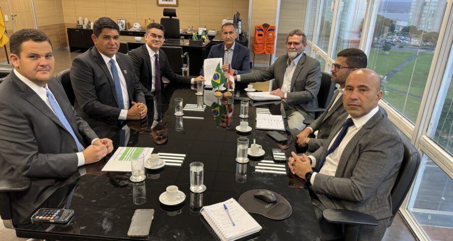 Reunião do prefeito com o ministro Waldez Góes - Foto: Divulgação/Agência Brasil e Semcom