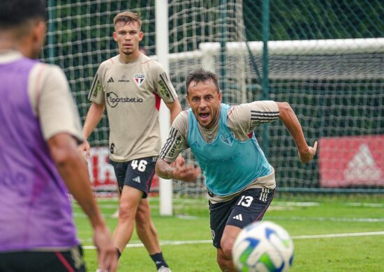 São Paulo se preparar para reecontrar Rogério Ceni, na partida do contra o Bahia - Foto: Reprodução/X @SaoPauloFC