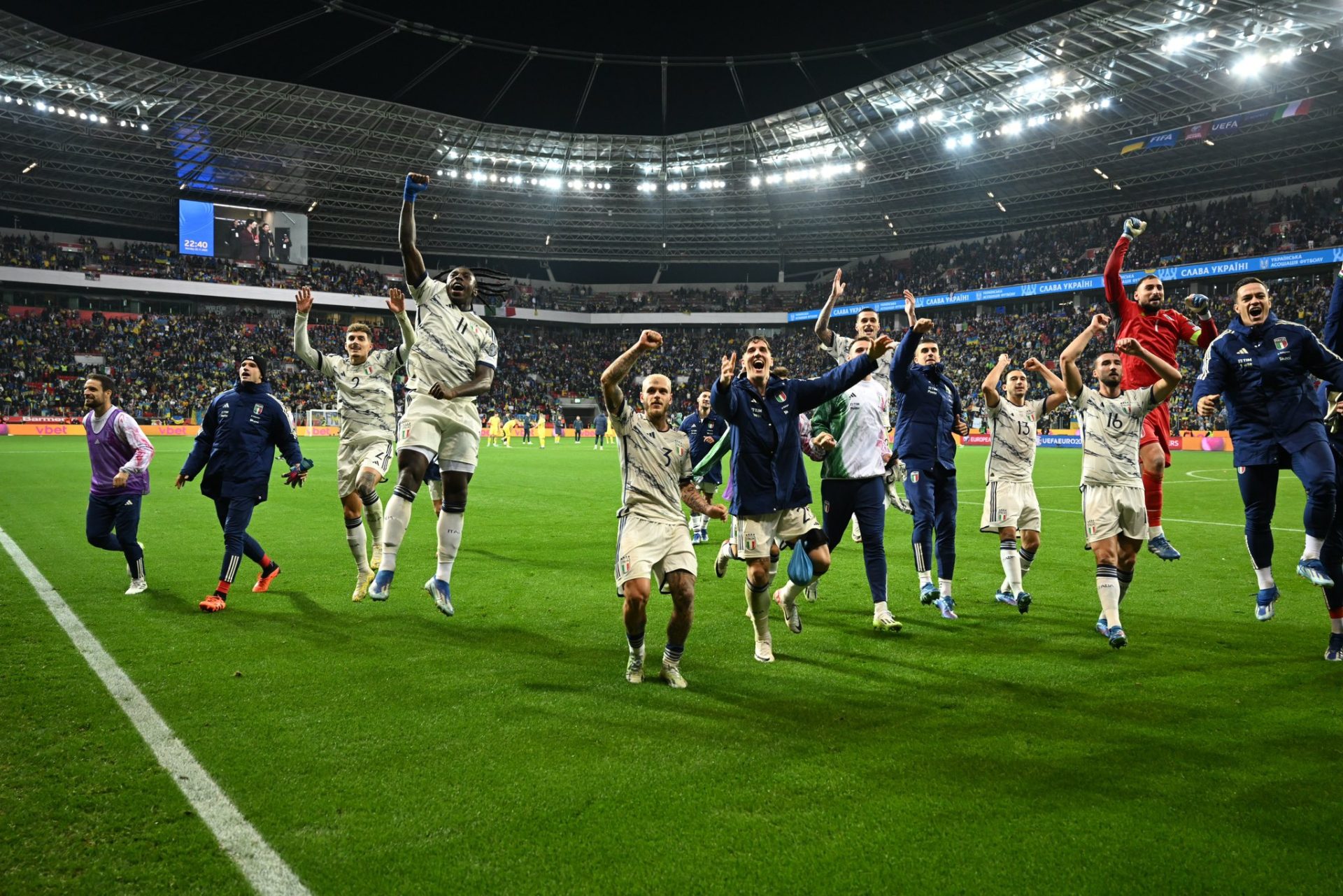 Italianos comemoram conquista após jogo - Foto: Reprodução/X @azzurri