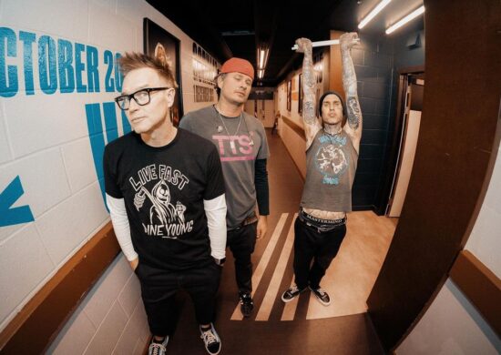 Após brincadeira em rede social, Blink-182 pode cancelar show no Brasil