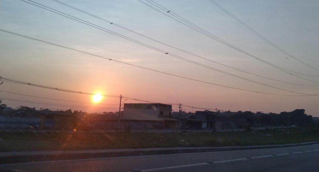 Sol e nuvens na Avenida das Torres Manaus - Foto: Ana Kelly Franco/ Portal Norte