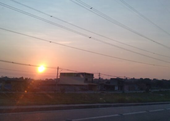 Sol e nuvens na Avenida das Torres Manaus - Foto: Ana Kelly Franco/ Portal Norte