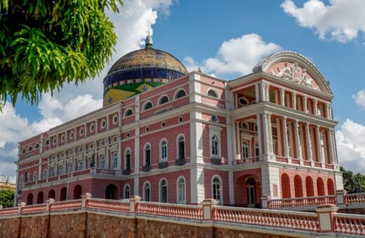 Teatro Amazonas divulga novas datas para espetáculos adiados