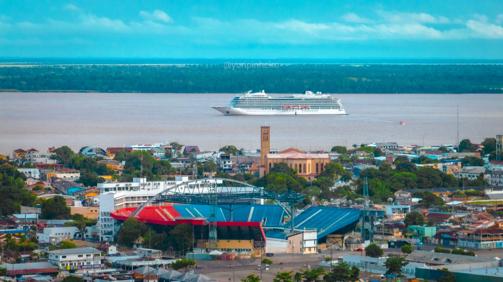 Dois navios cancelaram a passagem no município - Fotos: Yuri Pinheiro
