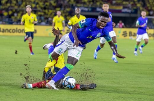 Vini Jr. desfalca a Seleção no próximo jogo após sofrer lesão durante partida contra a Colômbia - Foto: Reprodução/CBF