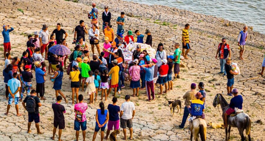 Mais de 300 famílias recebem ajuda humanitária em regiões de Parintins