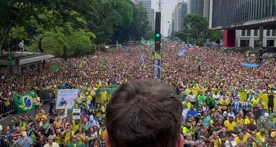 O deputado Nikolas Ferreira (PL-MG) pediu para que quem quisesse o magistrado "fora de sua cadeira" desse um grito - Foto: Reprodução/Instagram @nicolasferreiradmbr