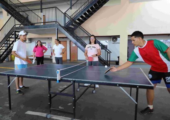 Aluno dos alunos do Centro de Educação de Jovens e Adultos (Ceja) Jacira Caboclo e Ceja Paulo Freire em Manaus, participam dos jogos escolares, em várias modalidades - Foto: Reprodução/Eduardo Cavalcante/ Sedel