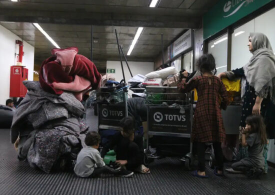 afegãos-aeroporto-guarulhos