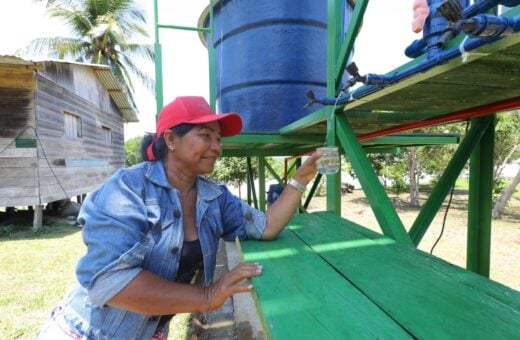 Seca dos rios também afeta abastecimento de água potável em comunidades ribeirinhas - Foto: Alex Pazuello/Secom