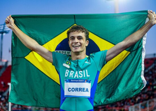 O atleta brasileiro Renan Gallina conquistou o ouro nos 200m e 4x100m - Foto: Reprodução/COB